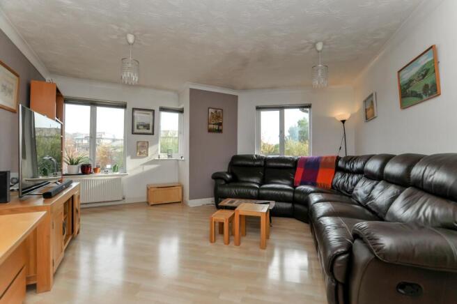 2-bed flat on Myddleton Avenue, N4, £499,950