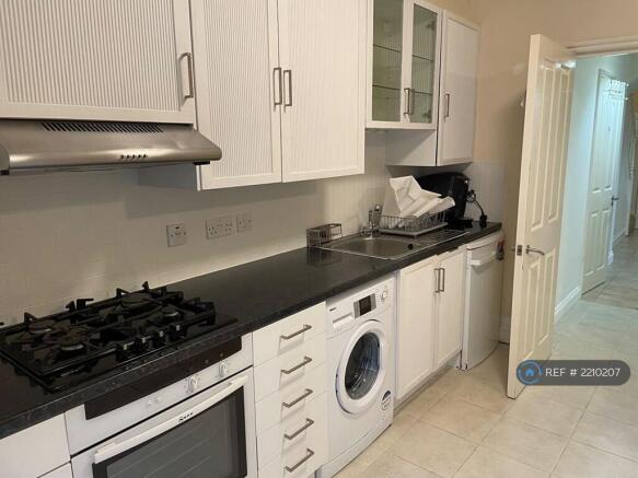 Kitchen/ Lounge With Neff Oven + Gas Hob