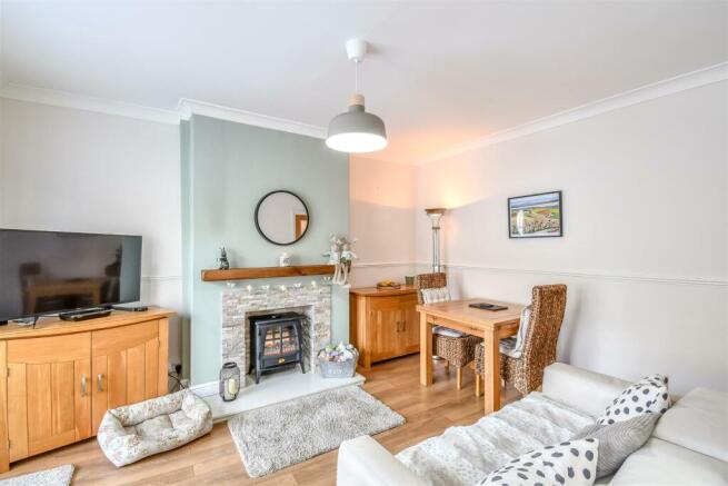 Sitting Room/Kitchen
