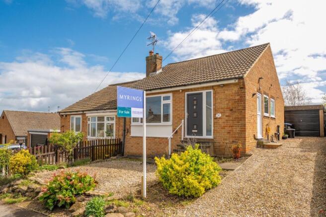 2 bed Semi-Detached Bungalow for sale Image 12