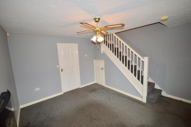 2 bed House to rent Image 5