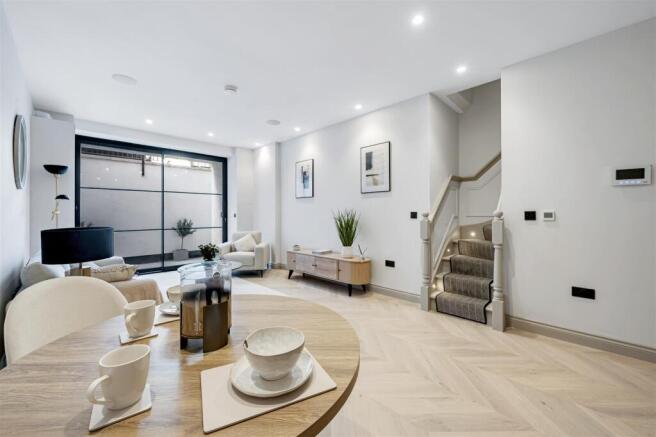 Flat 1, 63, Gordon Road-4.jpg