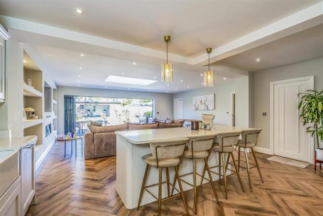 Breacon Avenue, Drayton-PorticoMarketing-Nexa-17.j