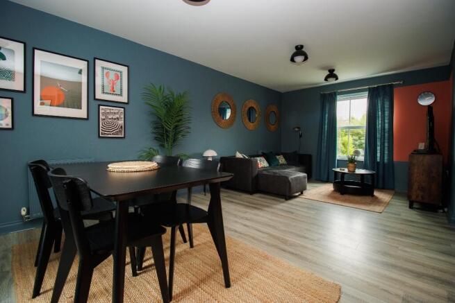 2 bed Ground Flat for sale Image 4