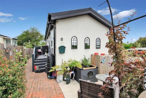 NN8 Wilby Park, Wilby, Wellingborough