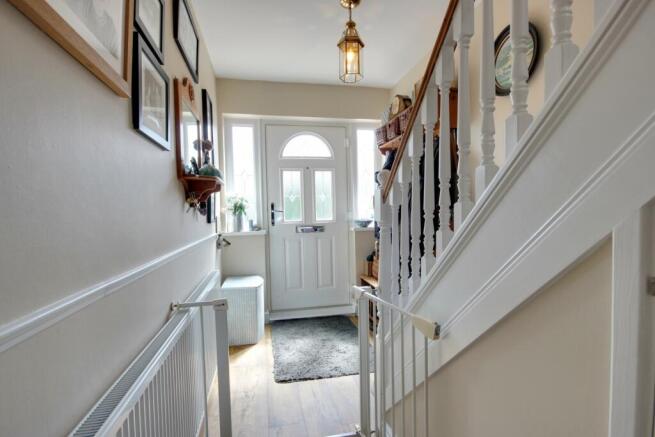 4 bed Semi-Detached for sale Image 6