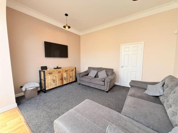 3 bed Semi-Detached for sale Image 7