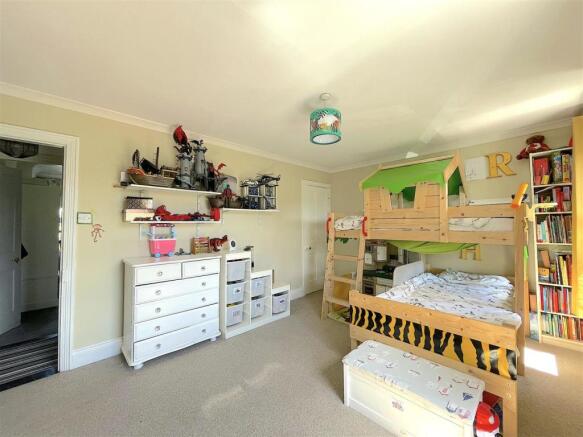 Bedroom One (2).jpeg