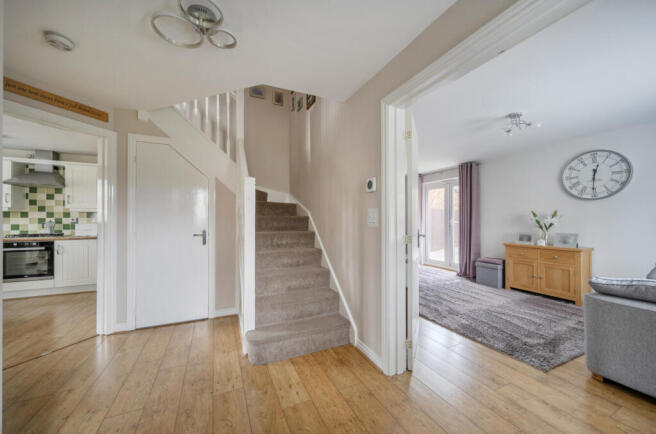 Melstock Road, Taw Hill, Swindon, SN25 photo 4
