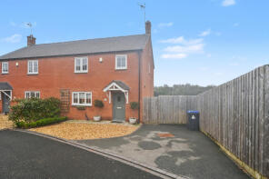 1, Old School Meadows, Ashbourne DE6 2FQ