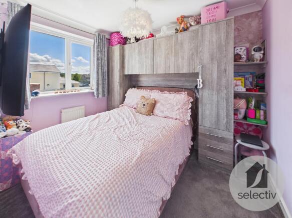 4 bed Detached for sale Image 12