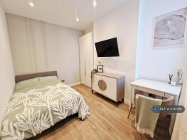 186, Laburnum Grove, Portsmouth PO2 0EU