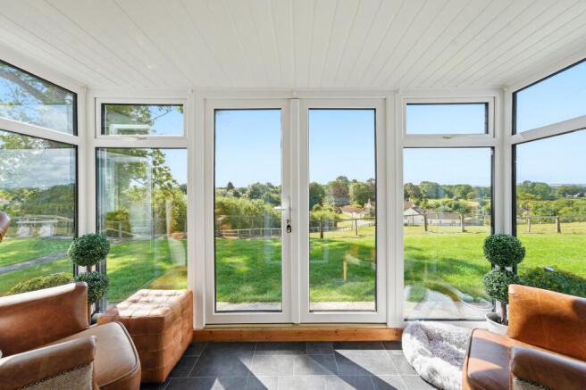 3 bed Bungalow for sale Image 11