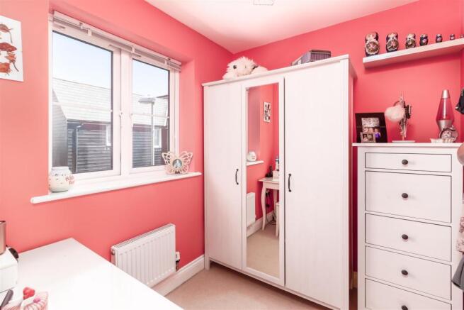 Bedroom 4.jpg