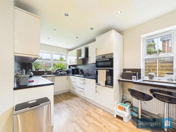 Crestwood Close, Bradford, West Yorkshire, BD5 photo 3
