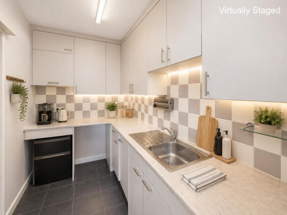 3 bed Semi-Detached for sale Image 4