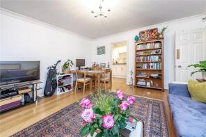 Flat 2, 4 Hartington House, Drummond Gate, London SW1V 2HL
