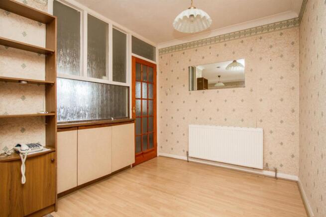 Dining Area.jpg
