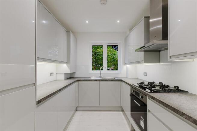 Kitchen 1.jpg