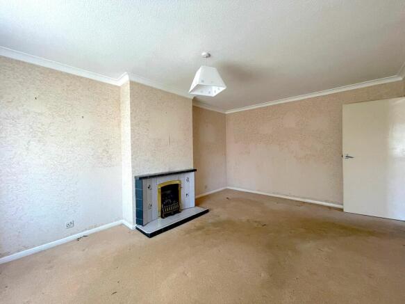 Living Room (2)