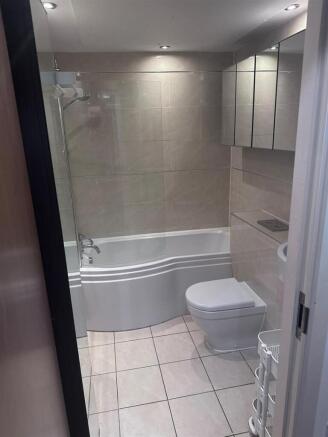 1 bed Flat to rent Image 6