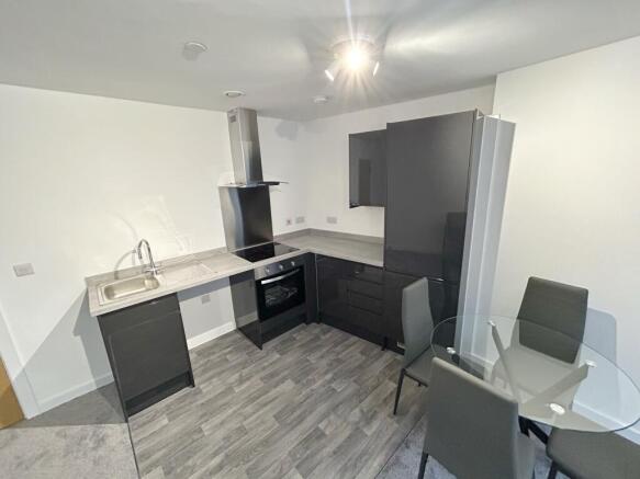 1 bed Apartment to rent Image 4