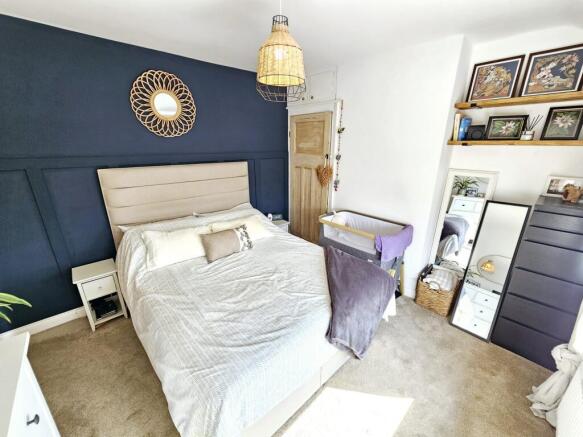 3 bed Semi-Detached for sale Image 12