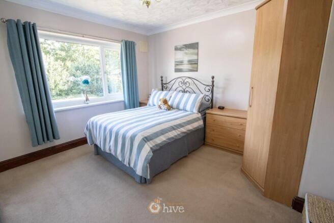 3 bed Semi-Detached for sale Image 10