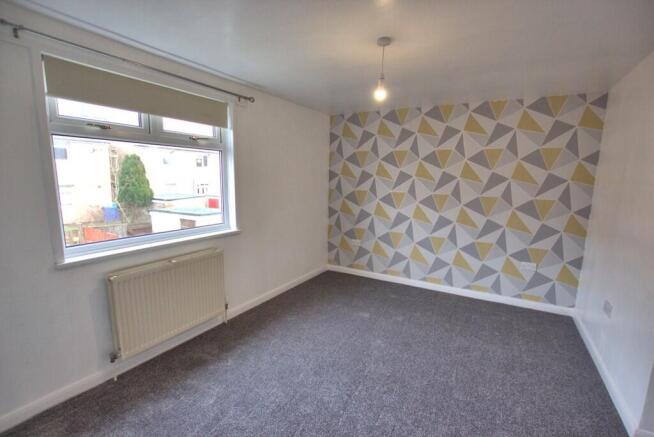 3 bed Terraced to rent Image 6