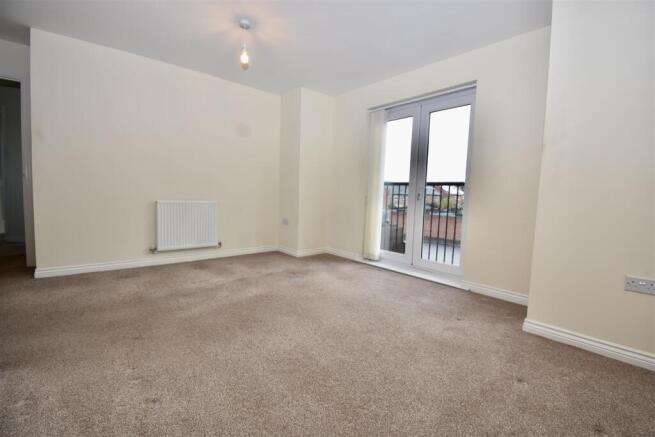 2 bed Town House for sale Image 6