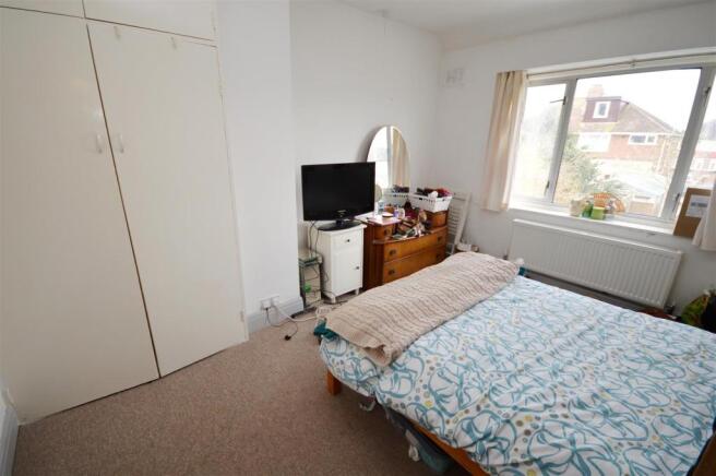 Bedroom 2.JPG