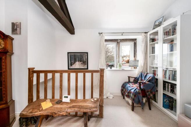 FIRST FLOOR LANDING