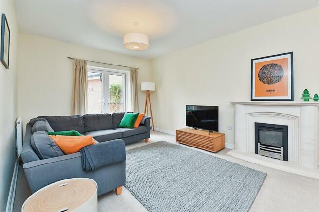 SITTING ROOM 2