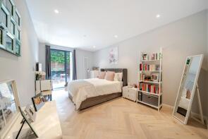 Flat 4, 11 Glace Apartments, Cross Lane, Hornsey, London N8 7GE