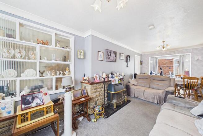 4 bed Semi-Detached for sale Image 6