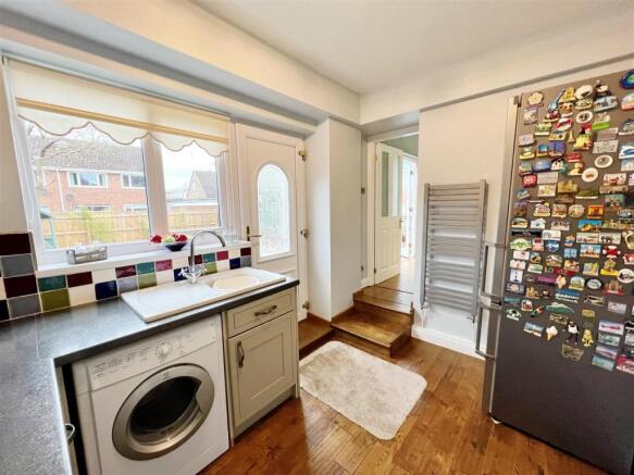 Utility Room 3.jpg