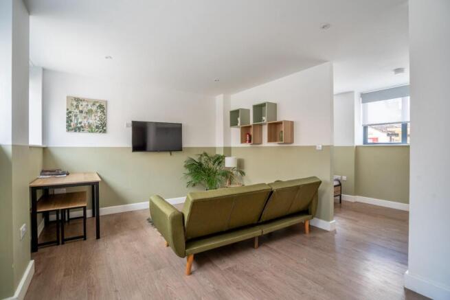 6 bed Block of Apartments for sale Image 10