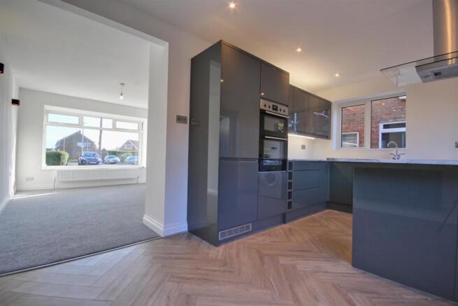 Stunning Newly fitted Kitchen