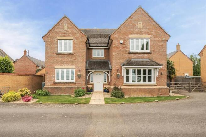 North Meadow View, Northampton