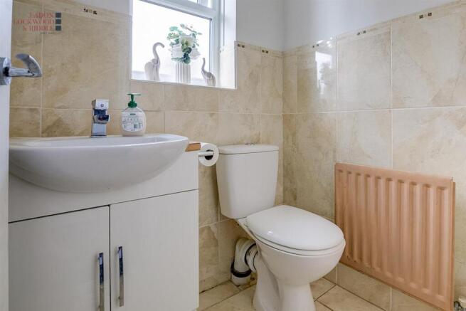 3 bed House for sale Image 9
