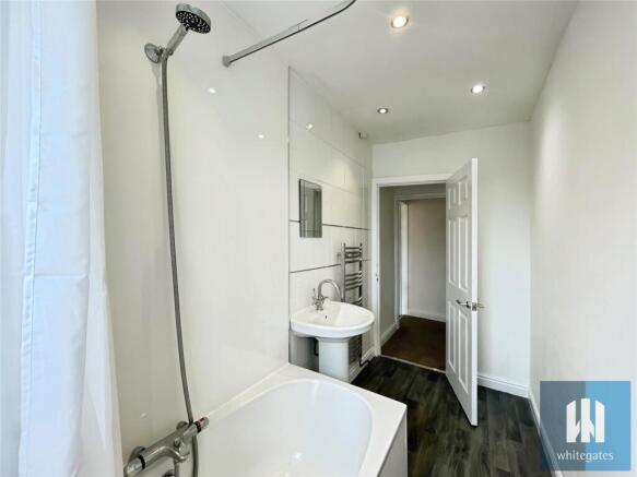 2 bed Terraced to rent Image 10