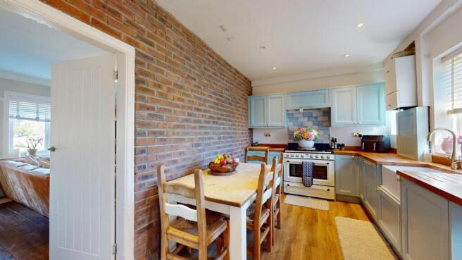 3 bed Terraced for sale Image 8