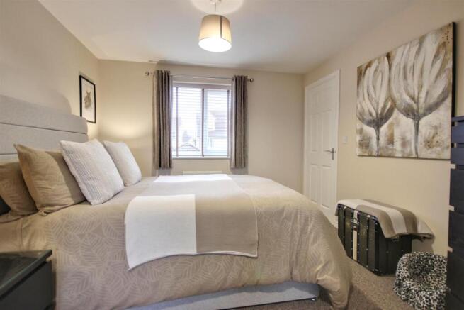 3 bed Detached for sale Image 11