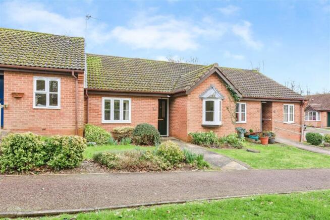 2-bed house on Warwick Way, Ashby-De-La-Zouch, LE65, £240,000