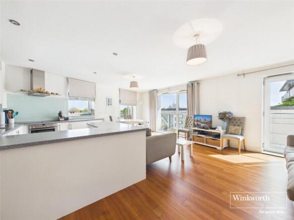 Park Way, Newbury, Berkshire, RG14 photo 4