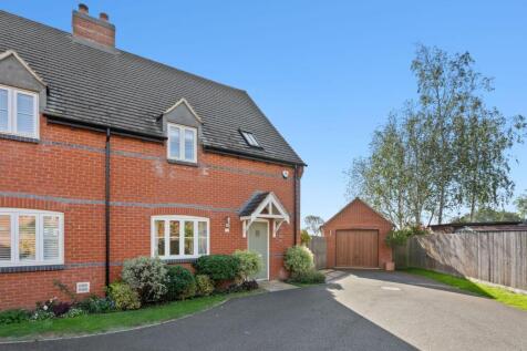 Catton Close, Naseby, NN6