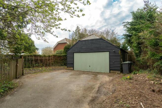 Detached Garage