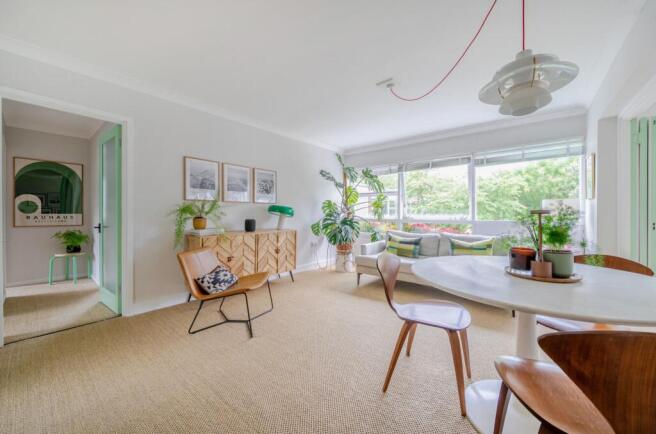 RECEPTION ROOM 1/DINING