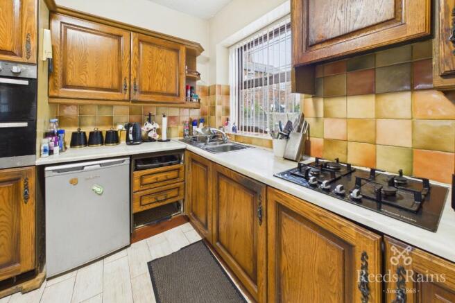 4 bed Detached for sale Image 7