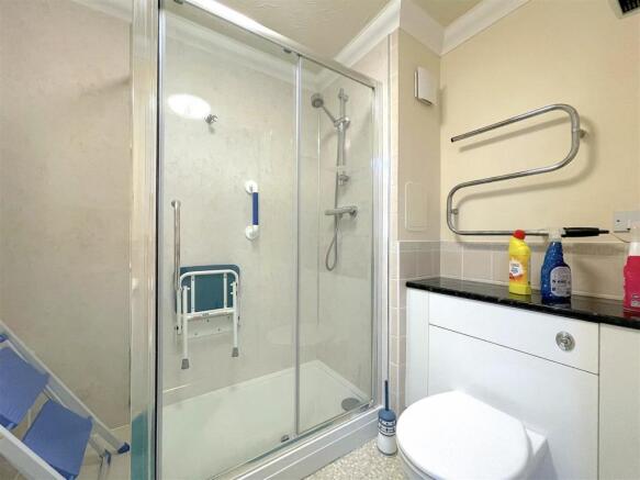 Shower Room (1).jpeg